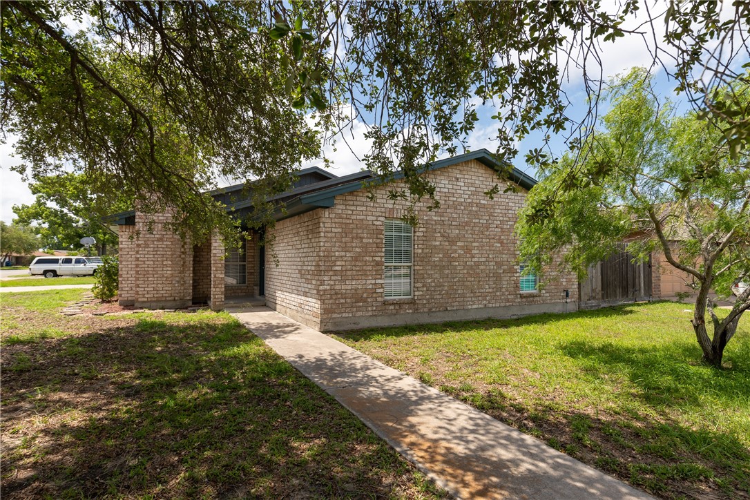 842 Quetzal Street Corpus Christi TX 78418
