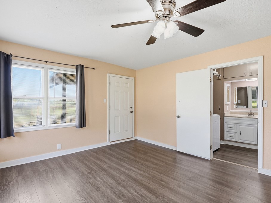 1410 S Mathis Street Rockport TX 78382