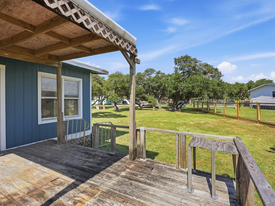 1410 S Mathis Street Rockport TX 78382