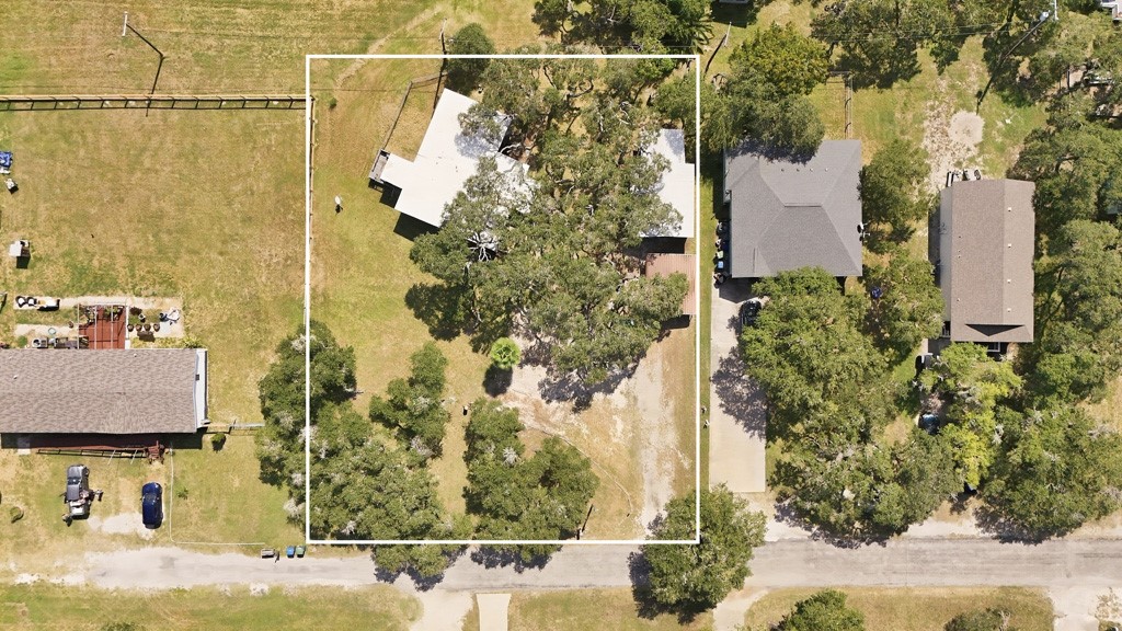 1410 S Mathis Street Rockport TX 78382