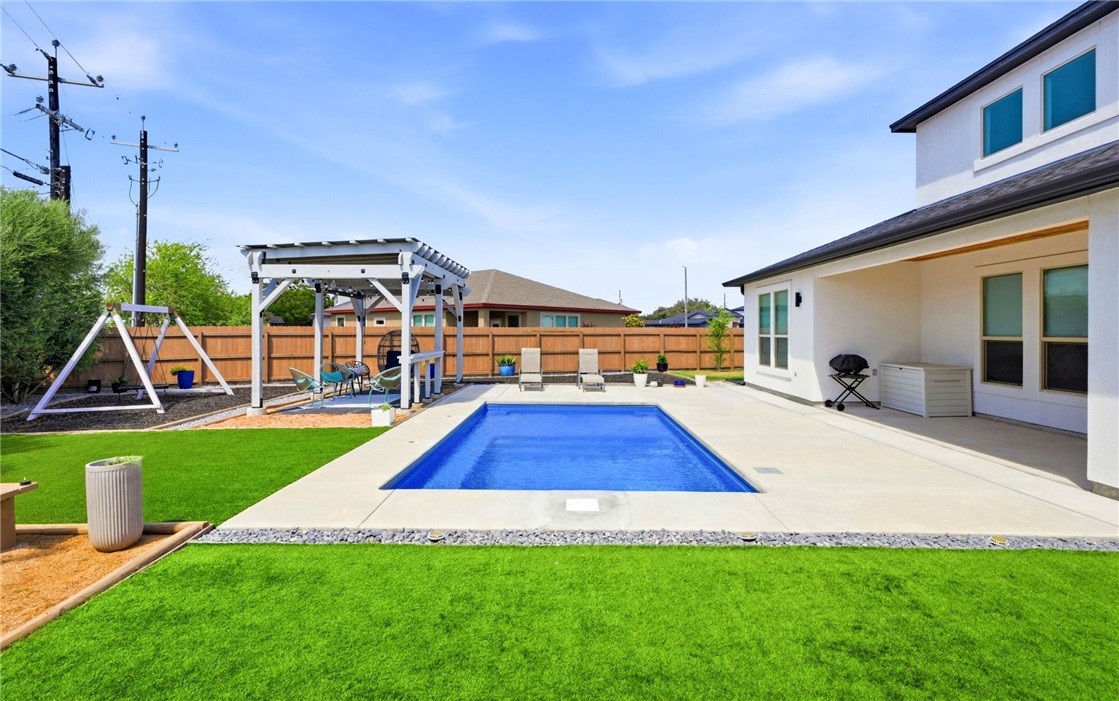 4825 Del Paseo Street Corpus Christi TX 78411