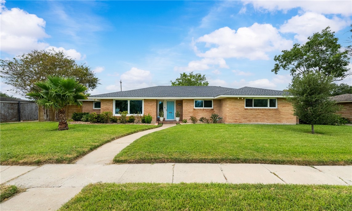 414 Carmel Parkway Corpus Christi TX 78411