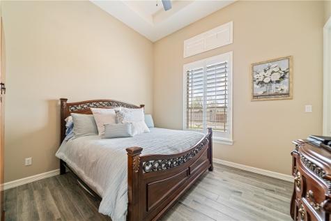 1864 The Grand Drive Kingsville TX 78363