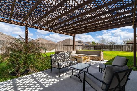 1864 The Grand Drive Kingsville TX 78363