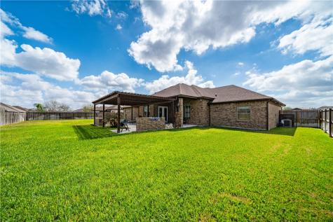 1864 The Grand Drive Kingsville TX 78363