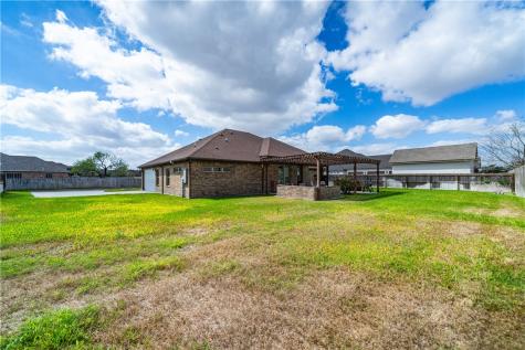 1864 The Grand Drive Kingsville TX 78363