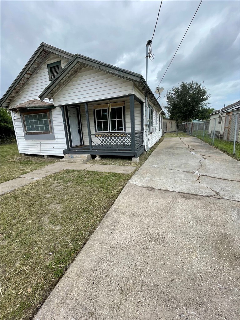 2906 Coleman Avenue Corpus Christi TX 78405