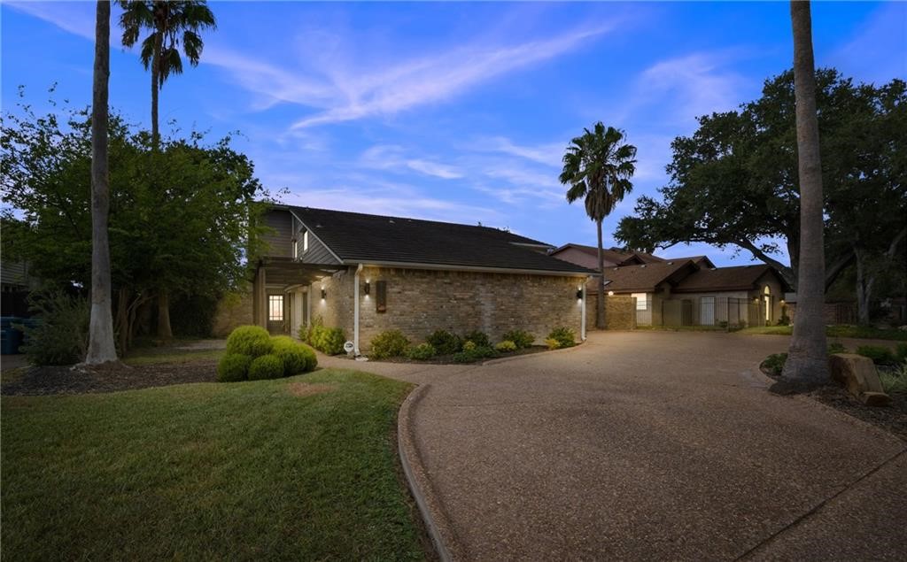 6113 Lost Creek Drive Corpus Christi TX 78413