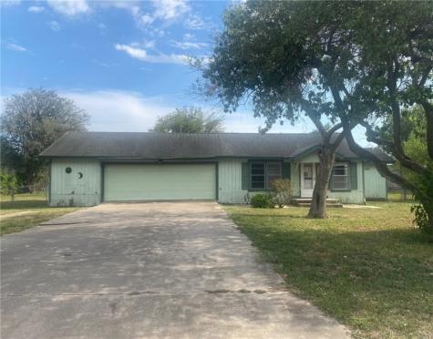 813 E Yoakum Avenue Kingsville TX 78363