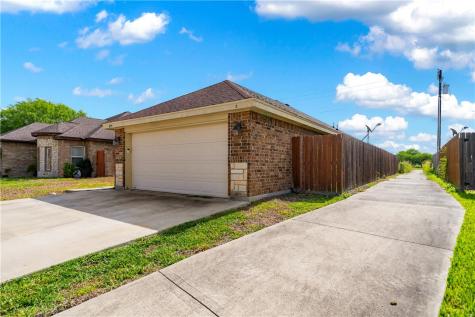 1996 Laurel Street Kingsville TX 78363