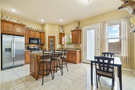 1996 Laurel Street Kingsville TX 78363
