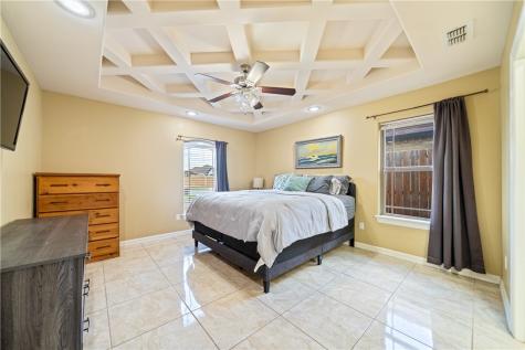 1996 Laurel Street Kingsville TX 78363