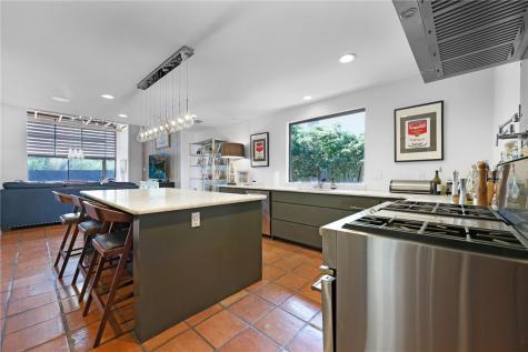 225 Chenoweth Drive Corpus Christi TX 78404
