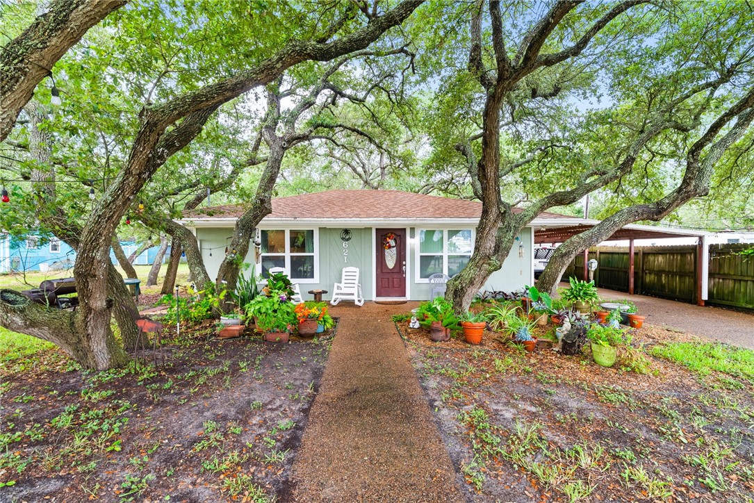 621 S Fuqua Street Rockport TX 78382
