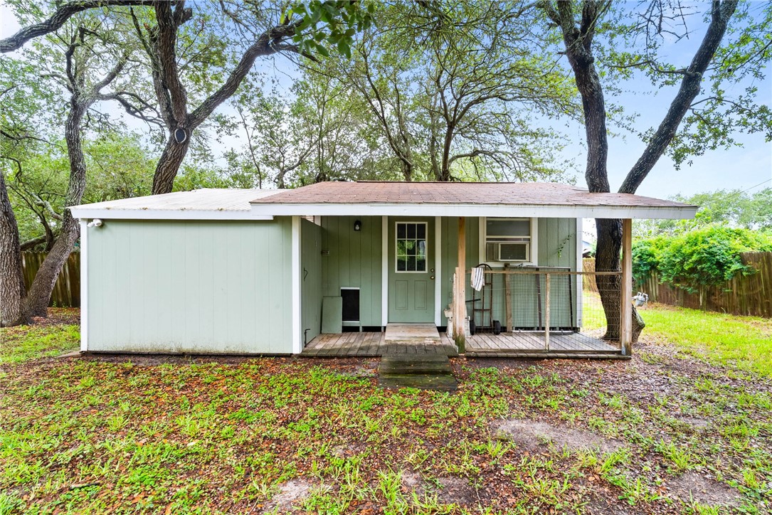 621 S Fuqua Street Rockport TX 78382