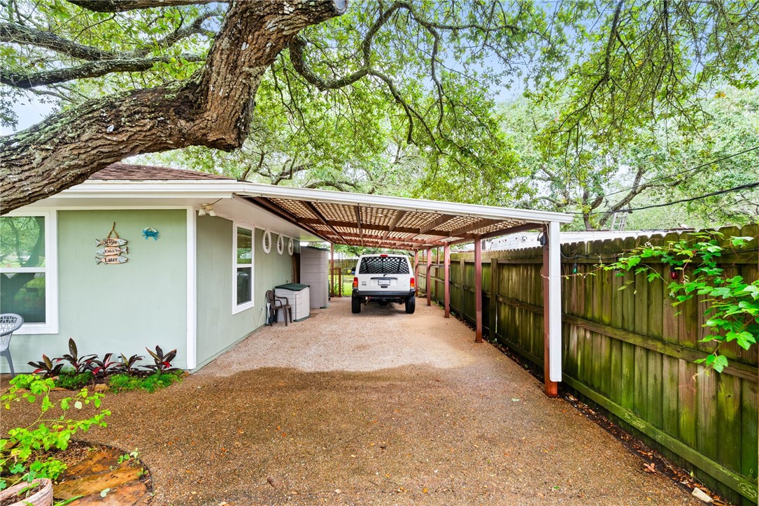621 S Fuqua Street Rockport TX 78382
