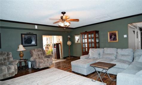 6604 County Road 136 Pawnee TX 78145