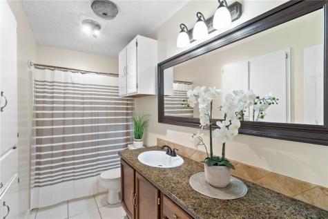 3221 Seafoam Drive Corpus Christi TX 78418