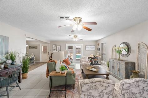 3221 Seafoam Drive Corpus Christi TX 78418