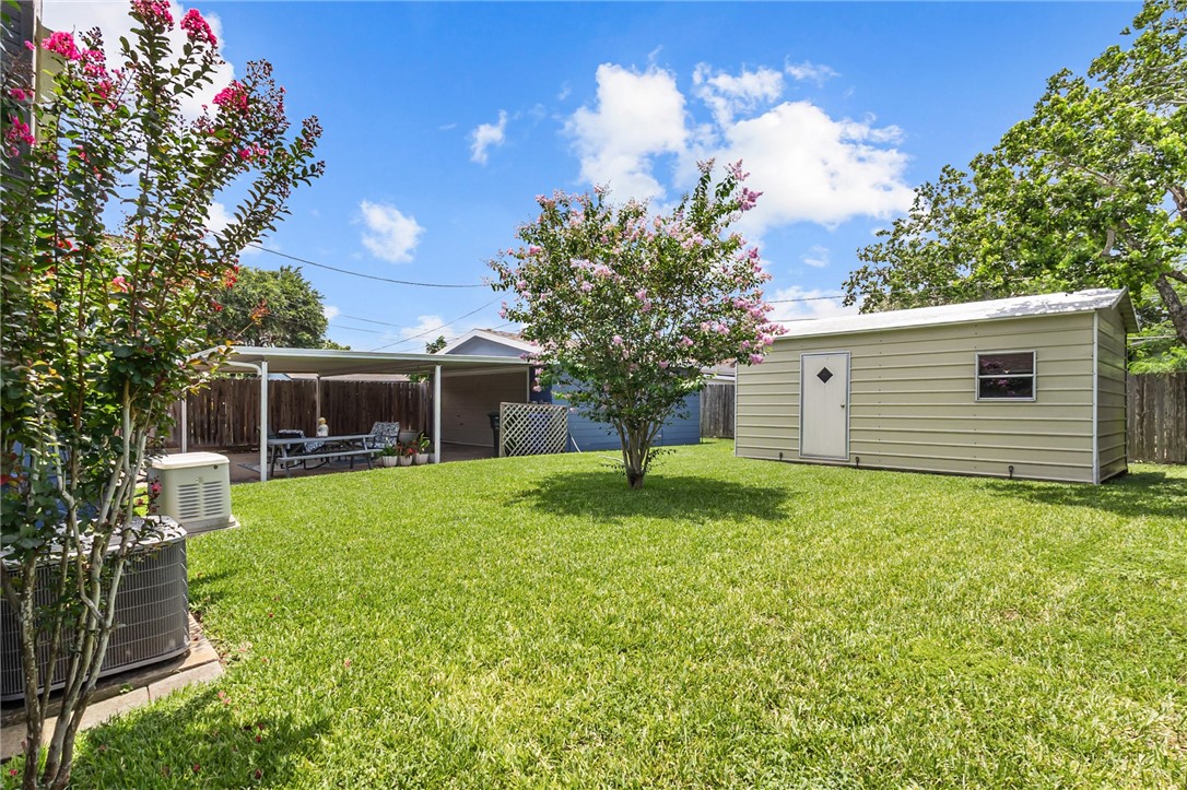 814 Rossi Drive Corpus Christi TX 78411