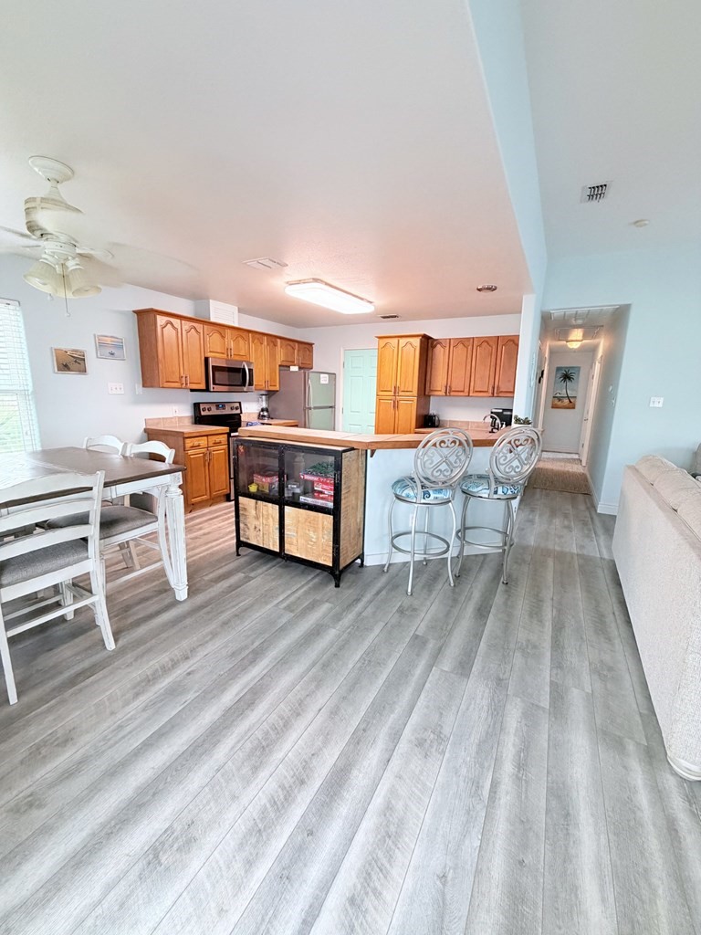 1228 S Live Oak Street Rockport TX 78382