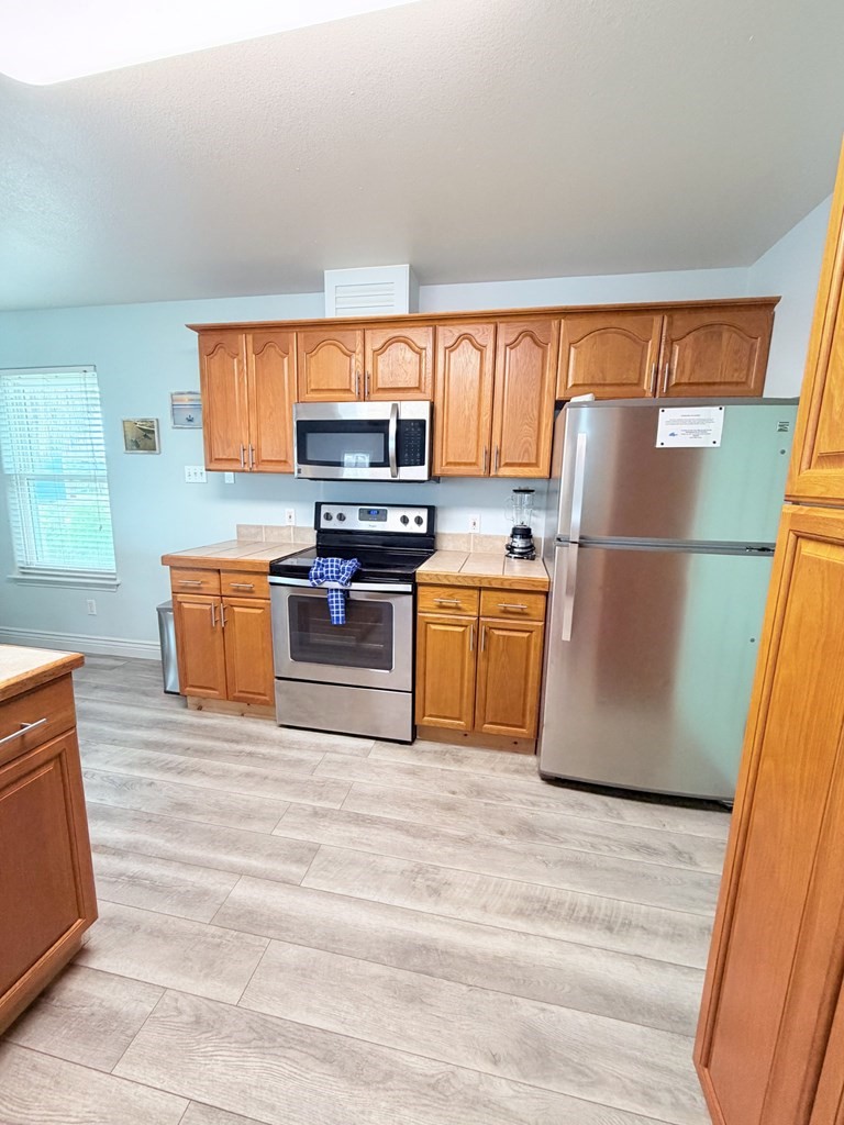 1228 S Live Oak Street Rockport TX 78382