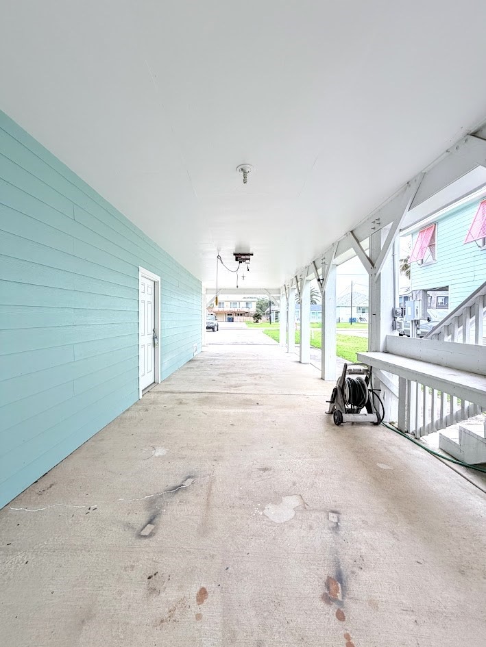 1228 S Live Oak Street Rockport TX 78382