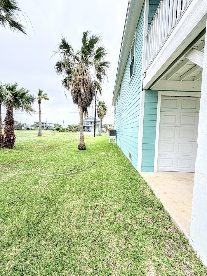1228 S Live Oak Street Rockport TX 78382