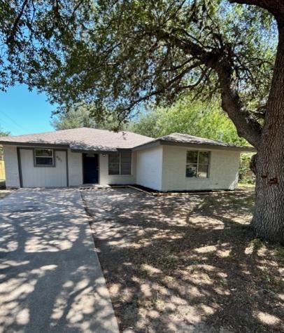 901 W Walton Street Beeville TX 78102
