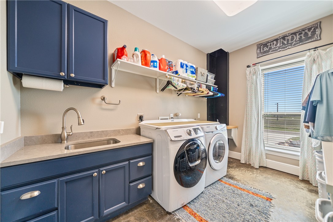 1230 County Road 22 Corpus Christi TX 78415