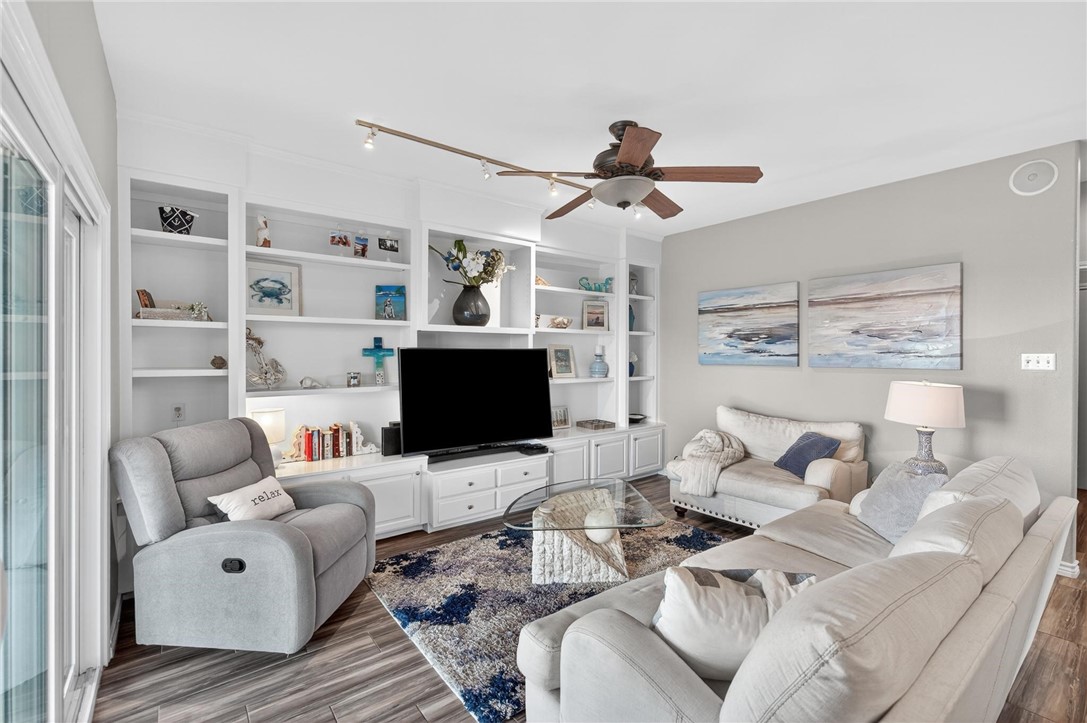 15365 Bowsprit Court Corpus Christi TX 78418