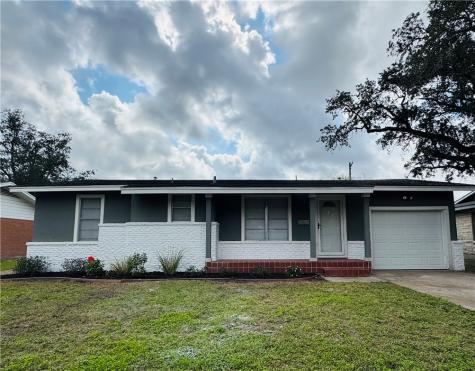 364 Woodlawn Street Sinton TX 78387