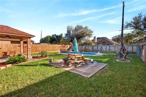 6037 Natchez Drive Corpus Christi TX 78414