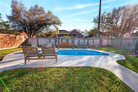 6037 Natchez Drive Corpus Christi TX 78414