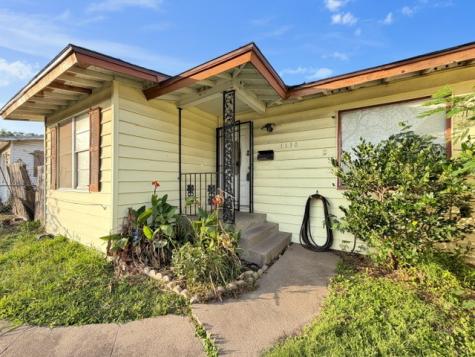 1130 Belmeade Drive Corpus Christi TX 78412