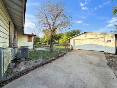 1130 Belmeade Drive Corpus Christi TX 78412