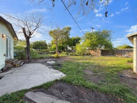 1130 Belmeade Drive Corpus Christi TX 78412