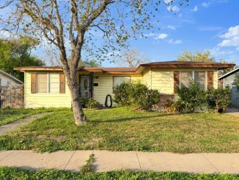 1130 Belmeade Drive Corpus Christi TX 78412