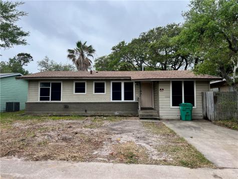 1309 Oak Park Drive Aransas Pass TX 78336