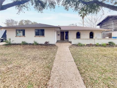 209 Pecos Street Portland TX 78374