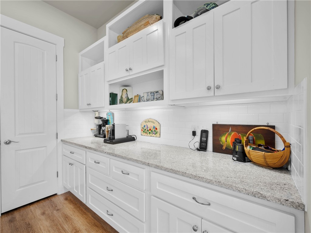 513 Traylor Boulevard Rockport TX 78382