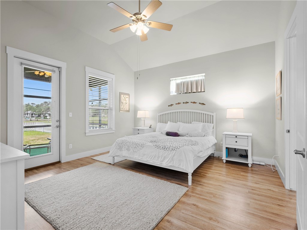 513 Traylor Boulevard Rockport TX 78382