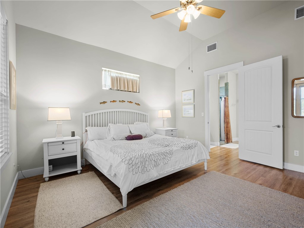 513 Traylor Boulevard Rockport TX 78382