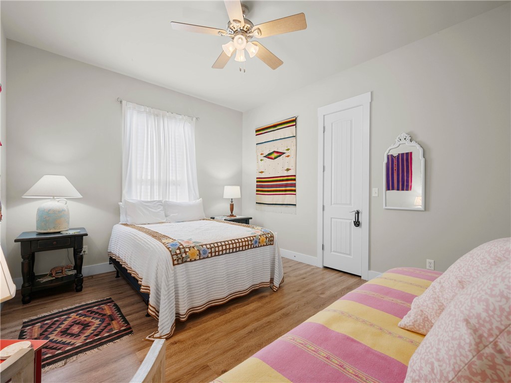 513 Traylor Boulevard Rockport TX 78382