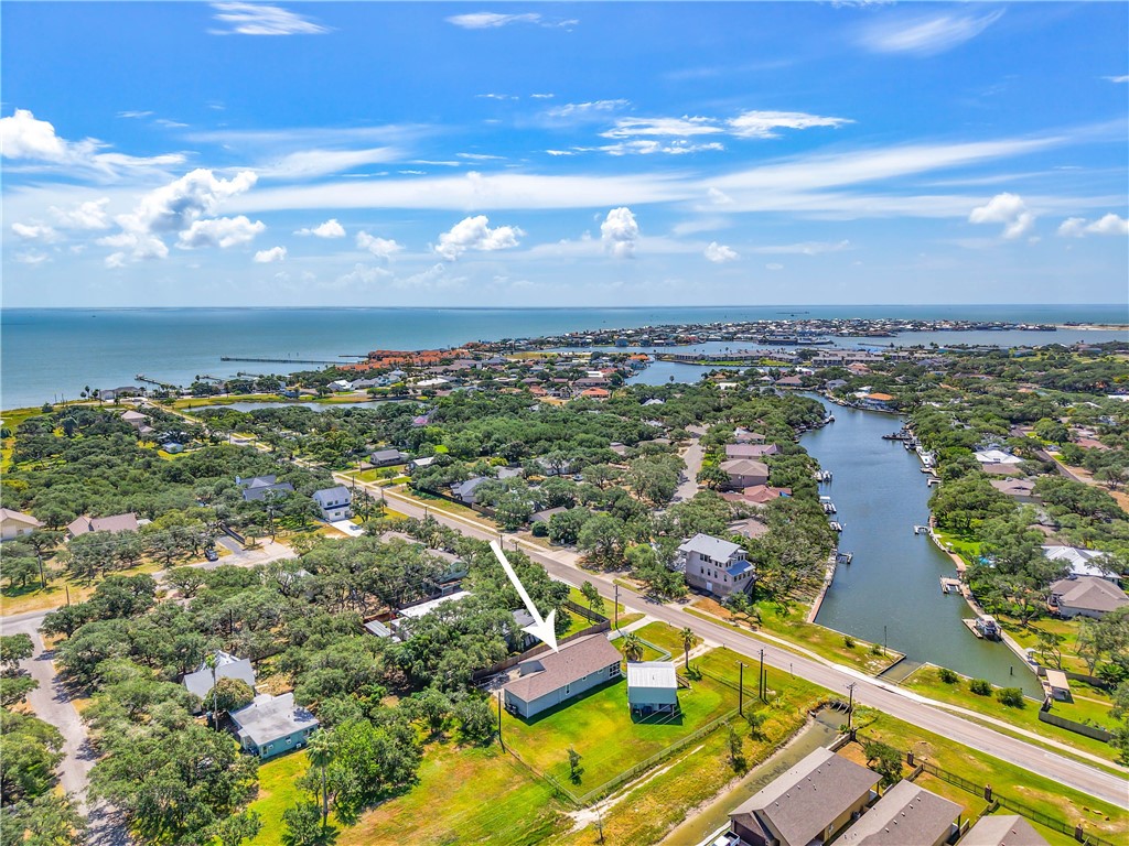 513 Traylor Boulevard Rockport TX 78382