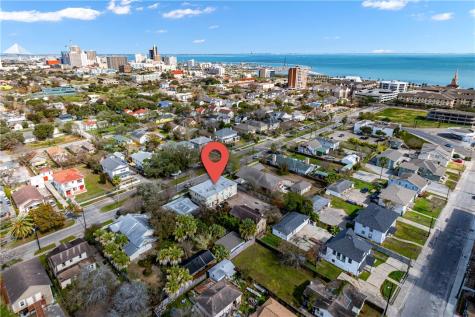 901 Furman Avenue Corpus Christi TX 78404