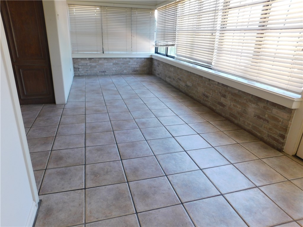 325 Del Mar Boulevard Corpus Christi TX 78404