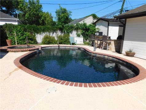 325 Del Mar Boulevard Corpus Christi TX 78404