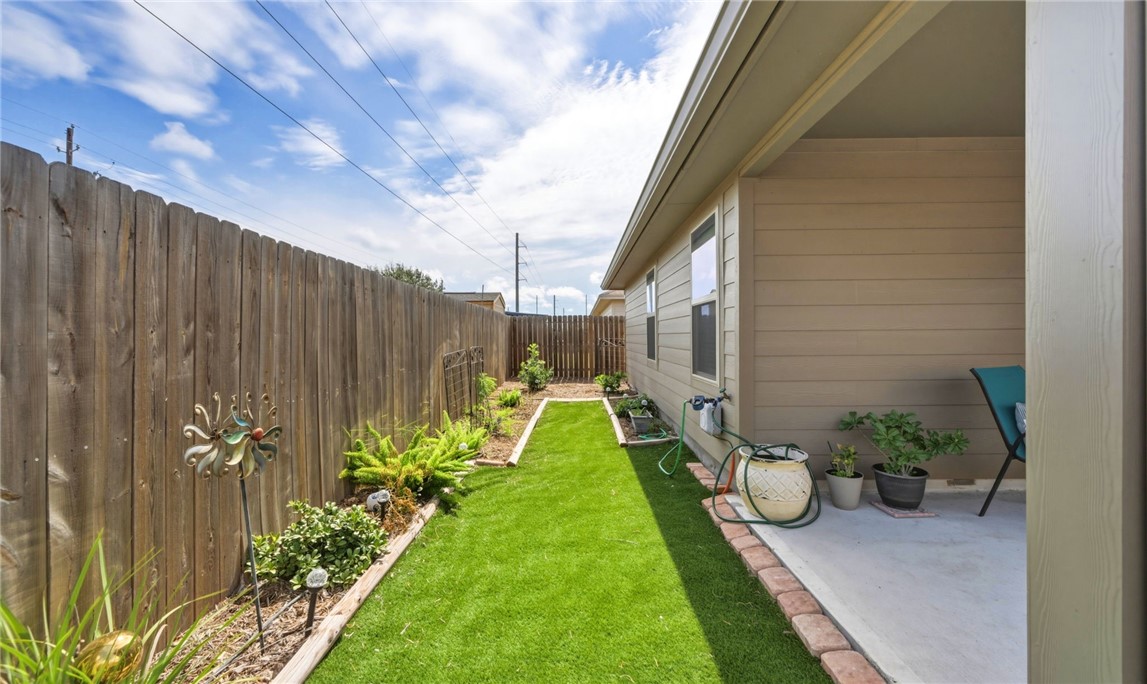 1602 Comfy Way Corpus Christi TX 78418