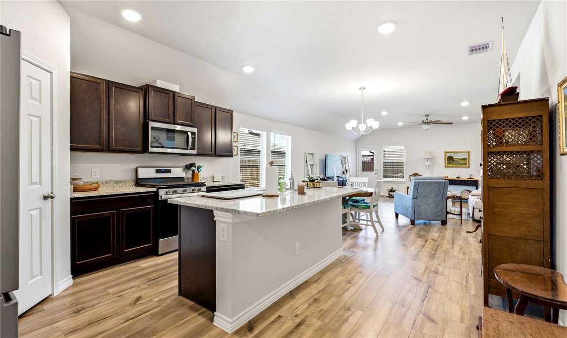 1602 Comfy Way Corpus Christi TX 78418